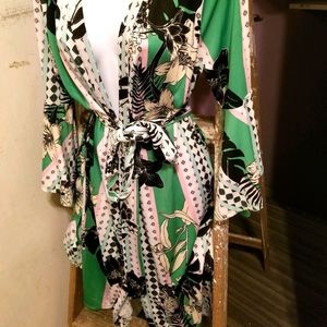 Beautiful soft & sexy robe!